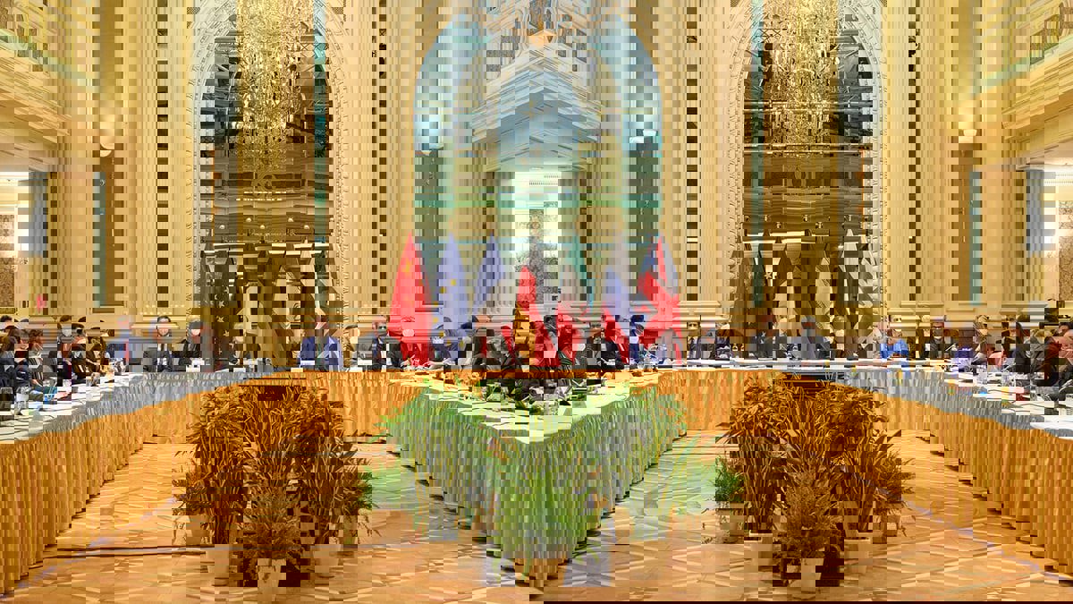 لا أميركا ولا روسيا مع إيران نووية!