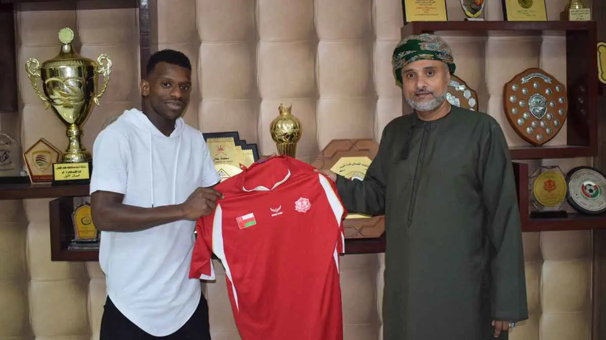 وفاة عبد السلام عامر نجم نادي ظفار ومنتخب عمان