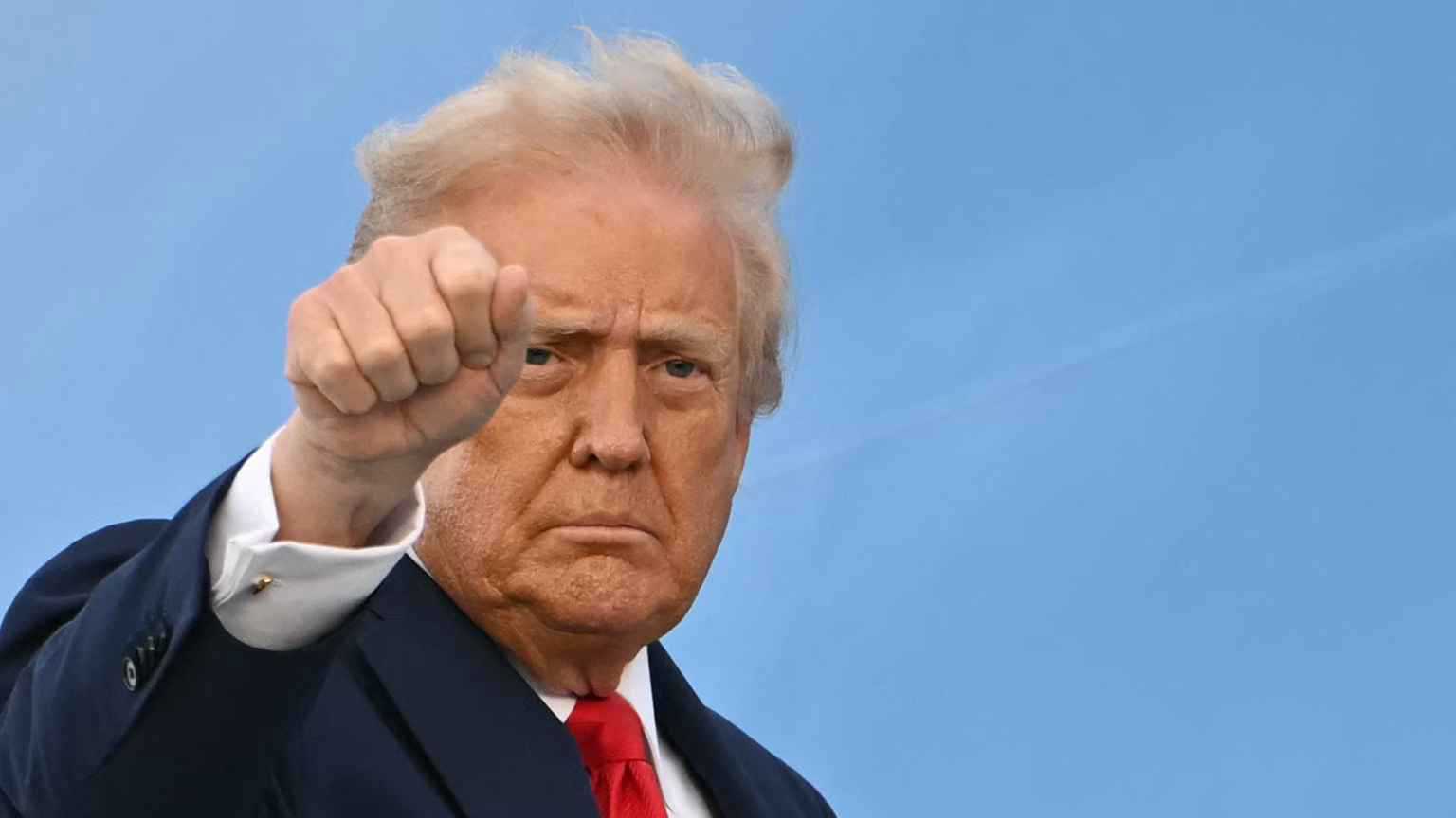 "رويترز": مستشارو استخبارات ترامب التقوا مسؤولاً تايوانياً رفيعاً في واشنطن