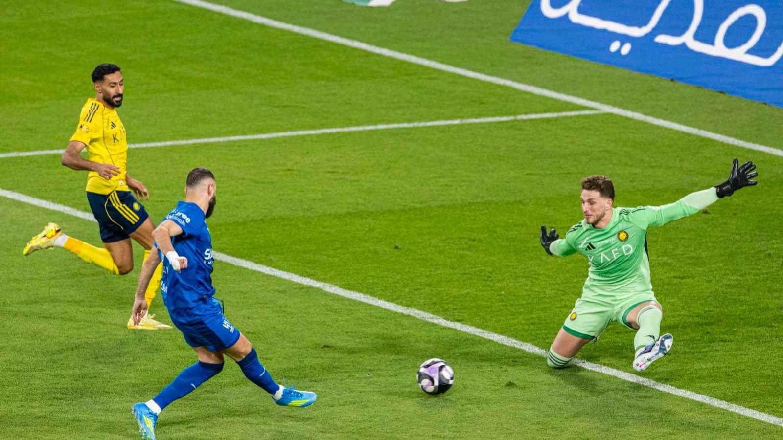يجب التحقيق معه.. أكثر لاعب أثار استياء جمهور النصر السعودي ضد الهلال 