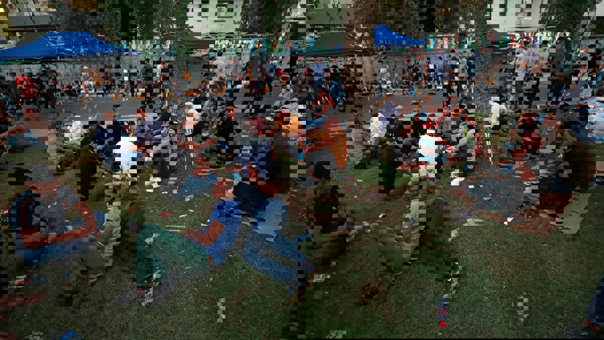 بعد حسم ملف الانتخابات العراقية.. أنصار الفصائل المسلحة ينهون اعتصامهم في بغداد