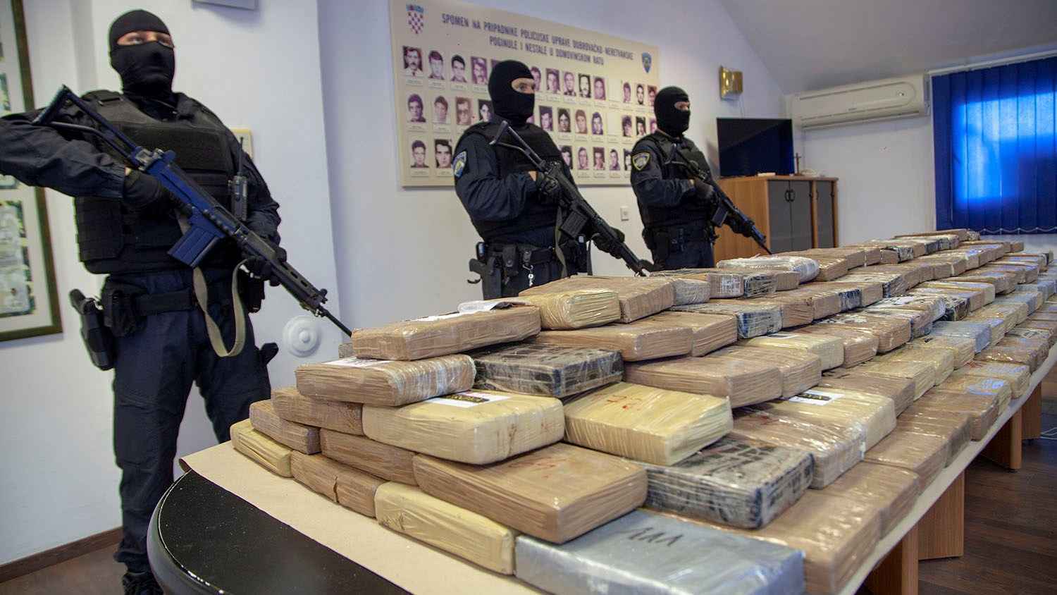 "الجنرال".. الإطاحة بقائد كرواتي سابق يقود "عصابة مخدرات" عابرة للقارات