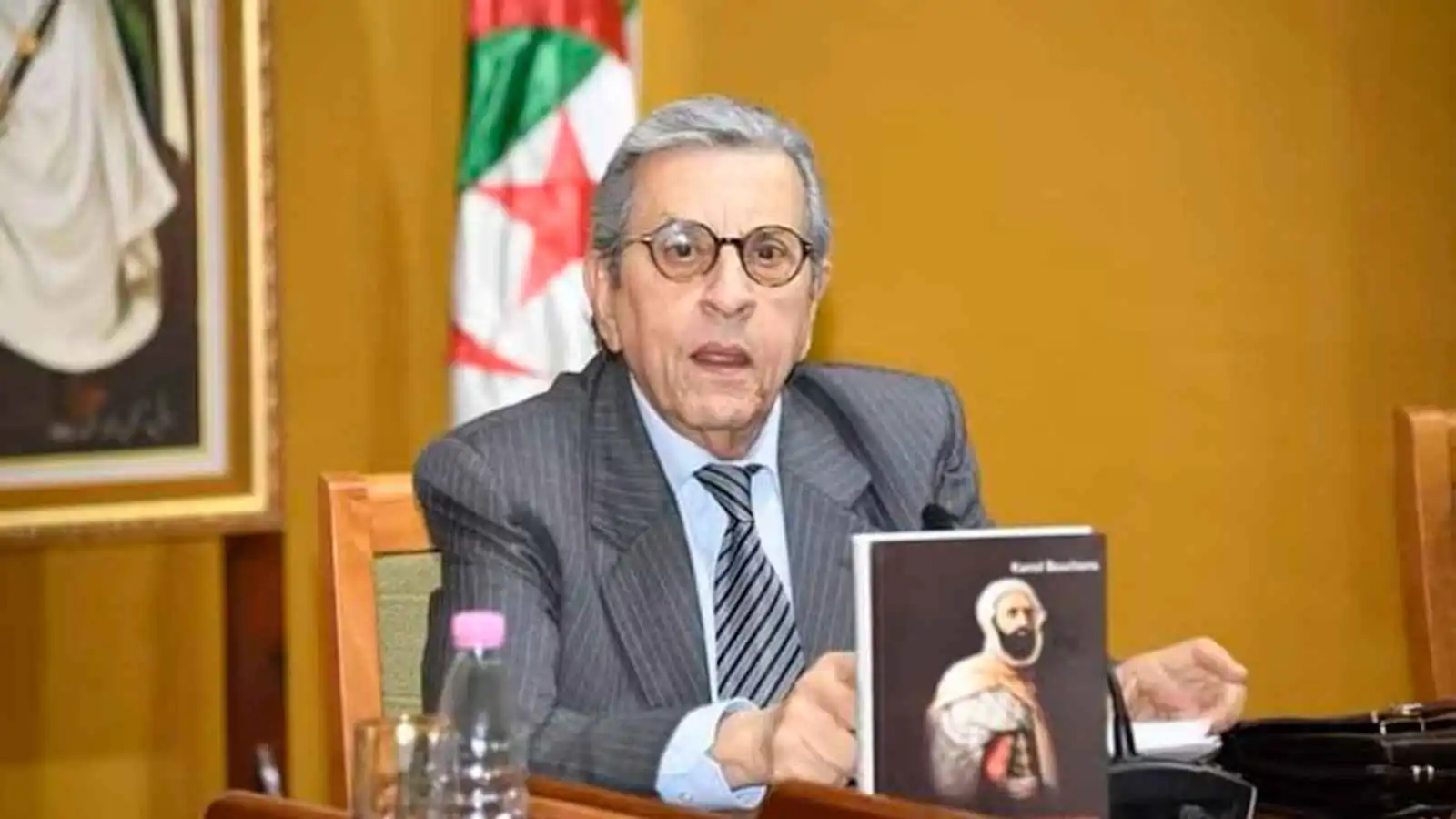 الجزائر تُنهي مهام دبلوماسي مُخضرم بعد مهاجمته ترامب