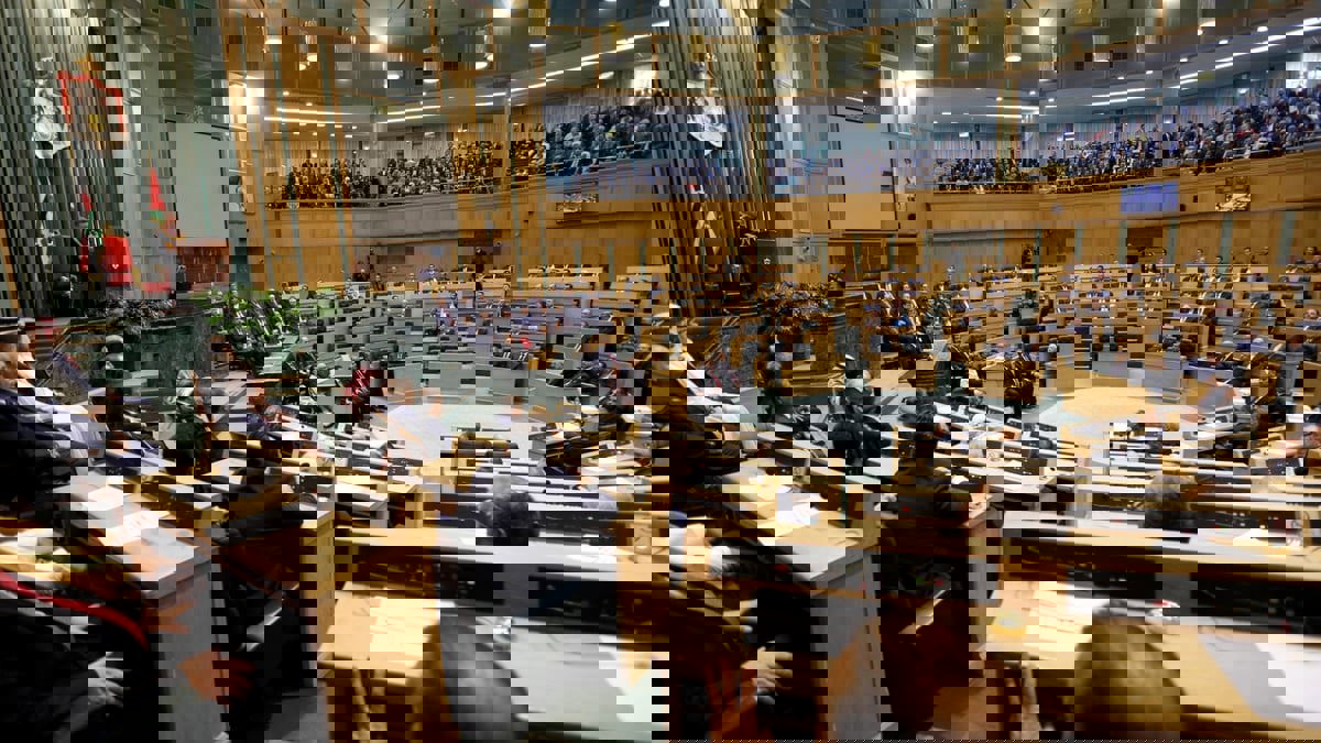 وسط تزايد الشكاوى.. الأردن يُعد قانوناً يُغلّظ عقوبات الجرائم الإلكترونية