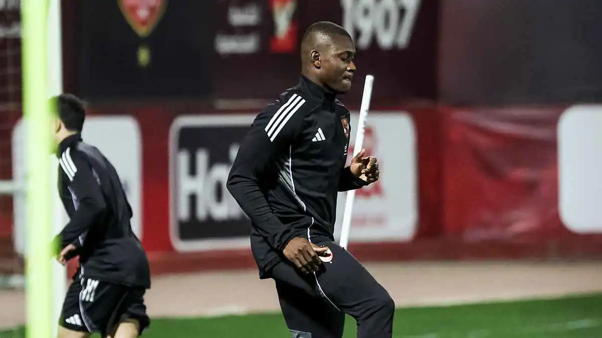 أول رد فعل من الأهلي المصري بعد فشل انتقال ديانغ إلى فالنسيا