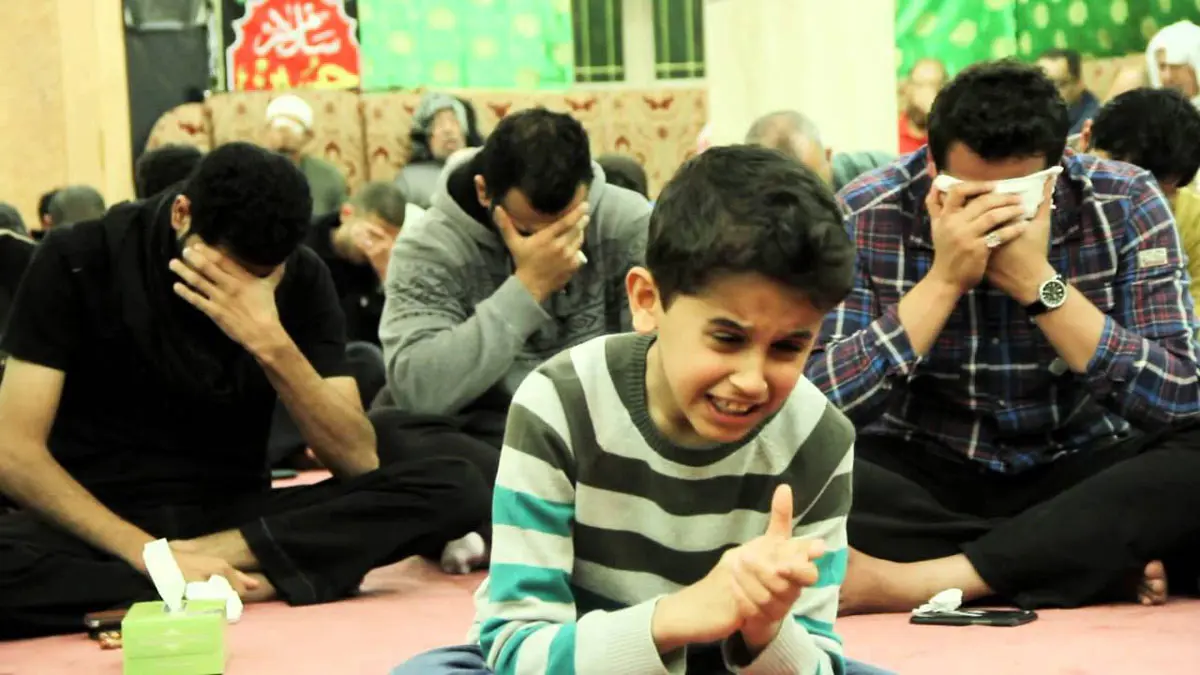 مقتدى الصدر يوجه الشعراء والمنشدين بالابتعاد عن العبارات الطائفية ويهدد بعقوبات