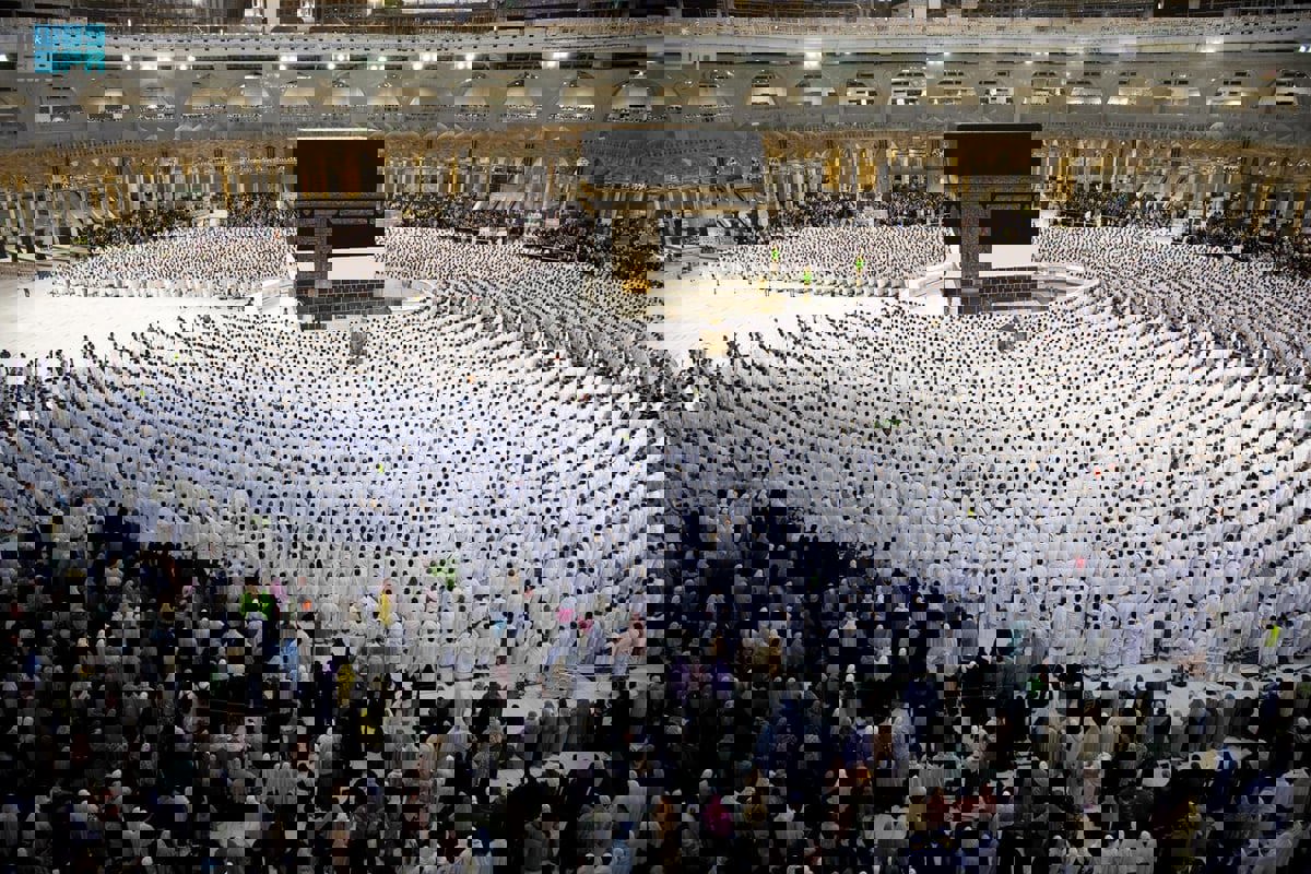 السعودية تدشن "التاكسي الطائر" في موسم الحج هذا العام (فيديو)