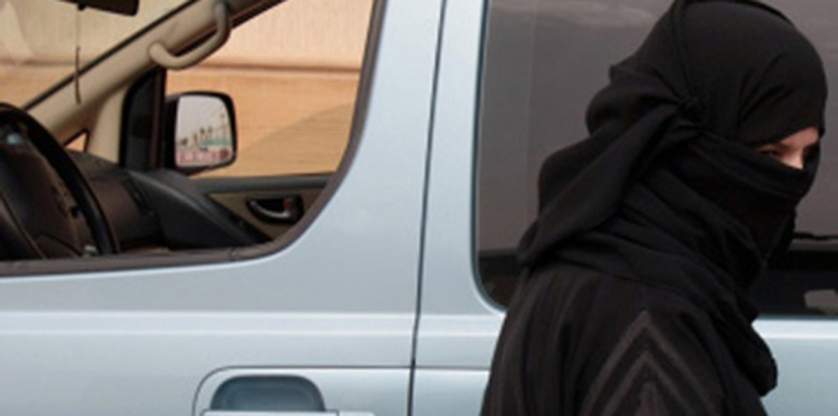 بعد علاقة حب بينهما.. سائق "مقيم" يتهجم على سعودية في شقتها ويحاول اغتصابها