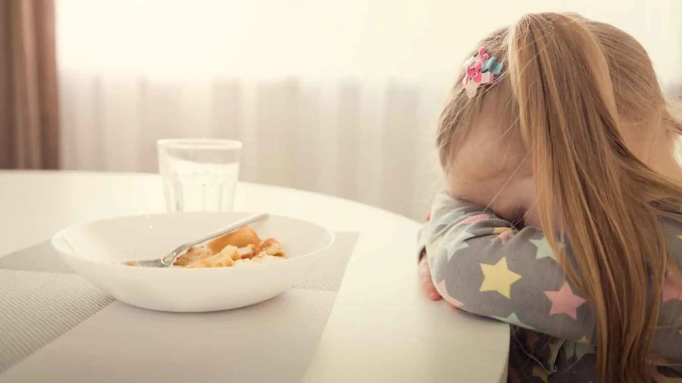 طفلي ينام جائعاً.. ما العمل؟