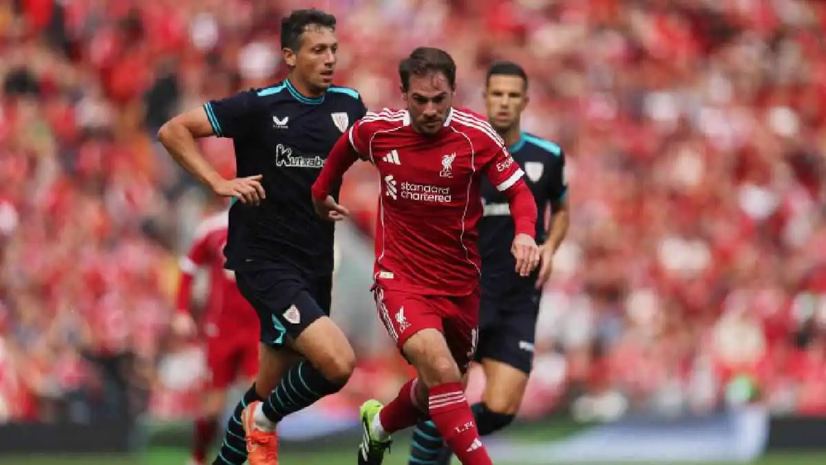 لماذا لعب ليفربول مباراتين في يوم واحد مع أتلتيك بلباو؟