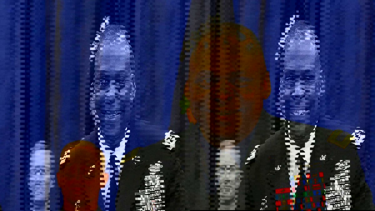 وزير الدفاع الأمريكي: لا نغفل تحديات الصين وروسيا وأولويتنا محاربة الإرهاب