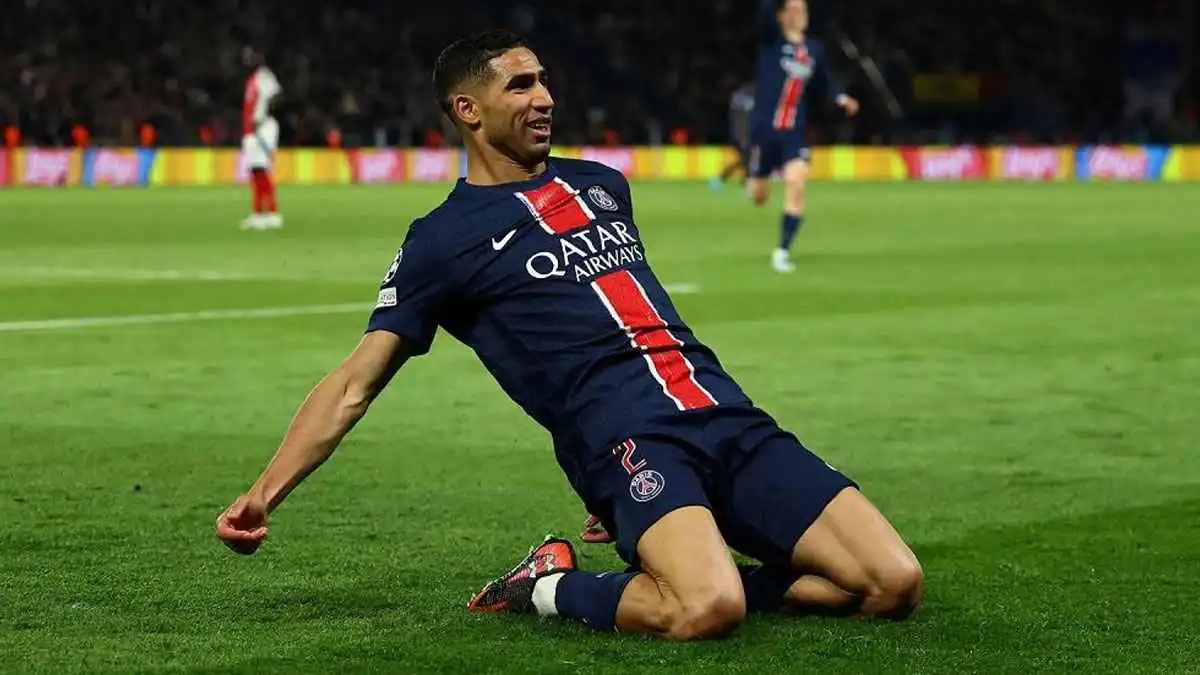 ما سر غضب أشرف حكيمي من باريس سان جيرمان؟