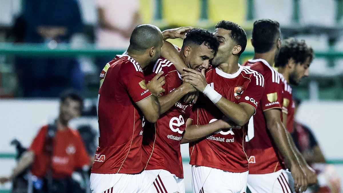 "ضحوا بسنة".. شوبير يوجه اقتراحاً صادماً لإدارة الأهلي لإنقاذ الفريق