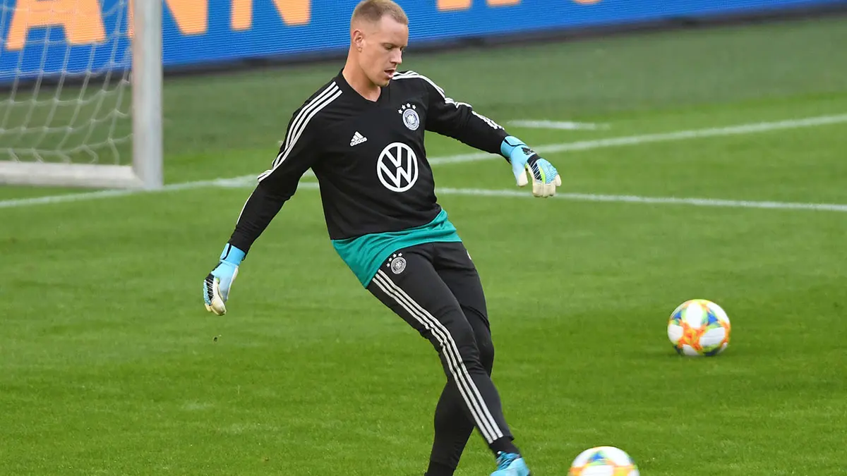 تير شتيغن عن جلوسه بديلًا لمانويل نوير في المنتخب الألماني: هذا الأمر يدفعني بعض الشيء إلى الجنون