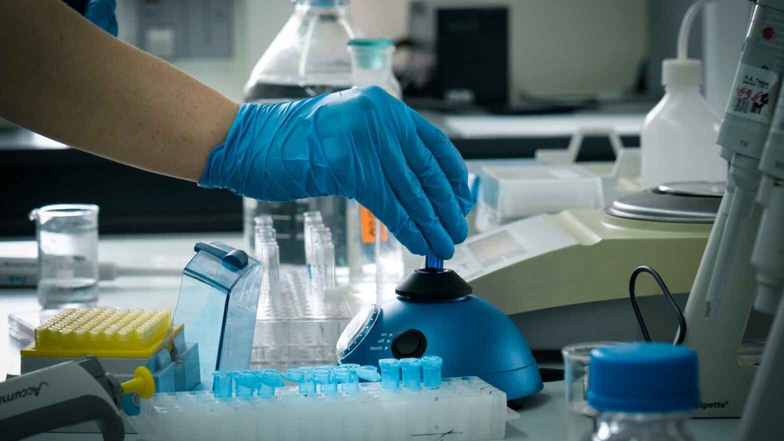 دواء روسي ثوري لعلاج السرطان يثير جدلاً قضائياً