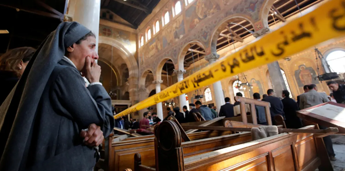 داعش ينشر تسجيلًا مصورًا لمفجر الكنيسة البطرسية في مصر