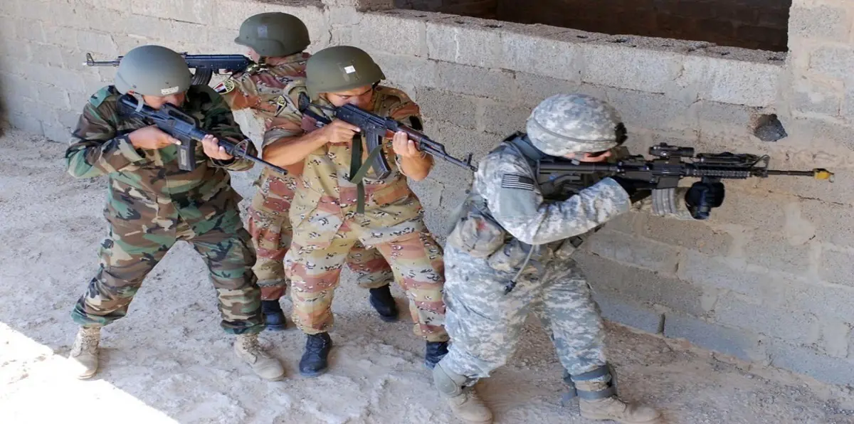 مصر تعلن مقتل 12 مسلحًا خلال اشتباكات على طريق الواحات