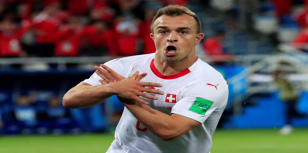 شاكيري يخضع للكشف الطبي في ليفربول.. والإعلان الرسمي عن ضم اللاعب خلال ساعات