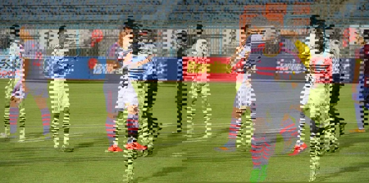 مصر.. الأهلي يجس نبض كوفي بعد انقلابه على مرتضى منصور