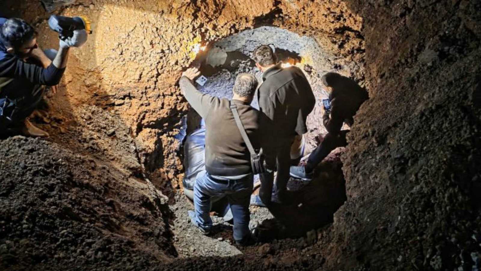 ما حقيقة العثور على مغارة ذهب في درعا السورية؟‎