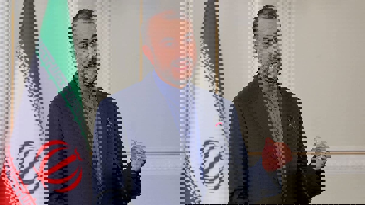 إيران تهدد بالرد على أي "إجراءات تقييدية" أوروبية 
