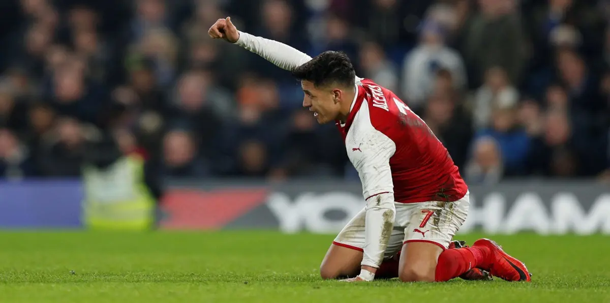 شاهد.. سانشيز ومخيتريان يقتربان من إنهاء الصفقة التبادلية (فيديو وصور)