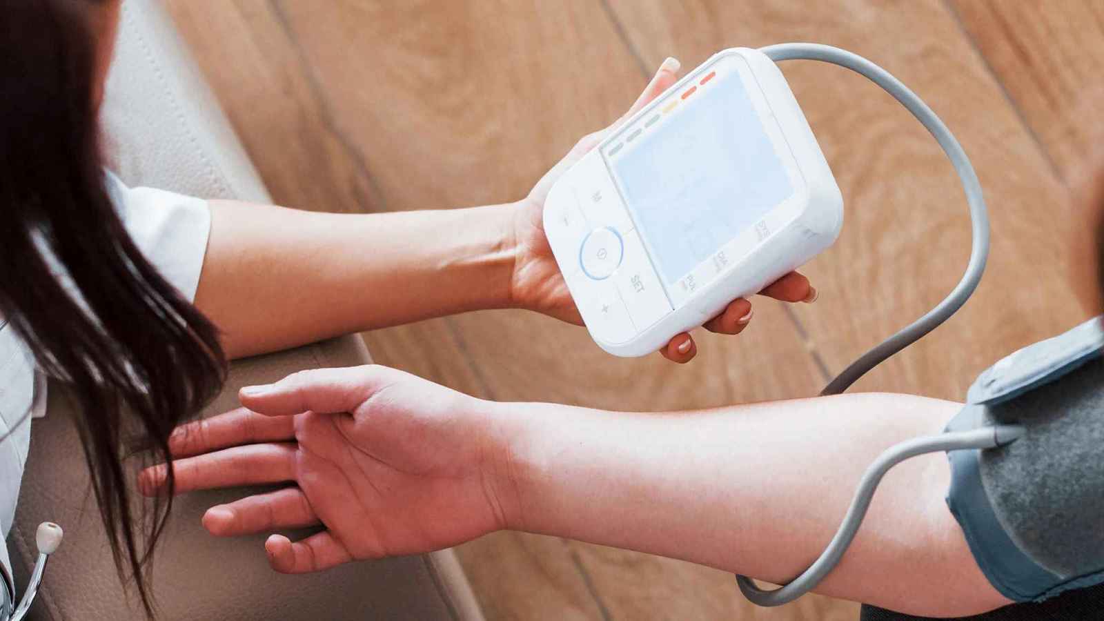 تضاهي بعض الأدوية.. 4 وجبات خفيفة شهية تخفّض ضغط الدم