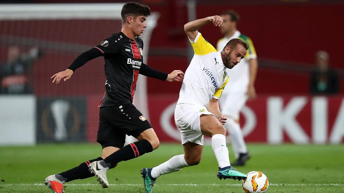 باريس سان جيرمان يستعد لتوجيه ضربة لنادي برشلونة