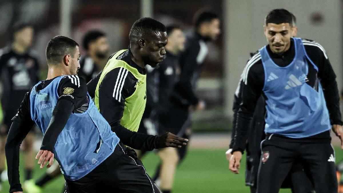 بعد السقوط أمام الطلائع.. ماذا يحتاج الأهلي للفوز بالدوري المصري؟ 