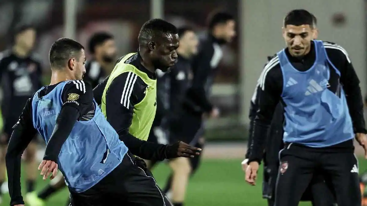 بعد السقوط أمام الطلائع.. ماذا يحتاج الأهلي للفوز بالدوري المصري؟