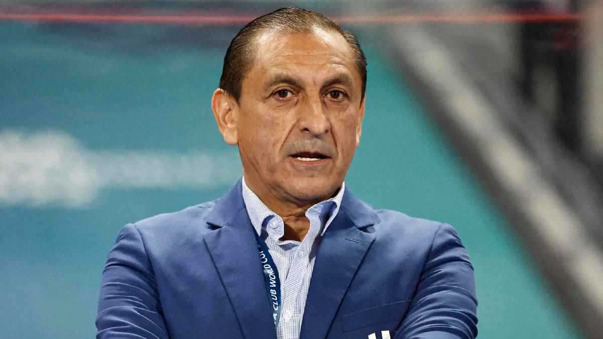 تحرك مفاجئ..  الأهلي المصري يفاوض رامون دياز مدرب الهلال السعودي السابق