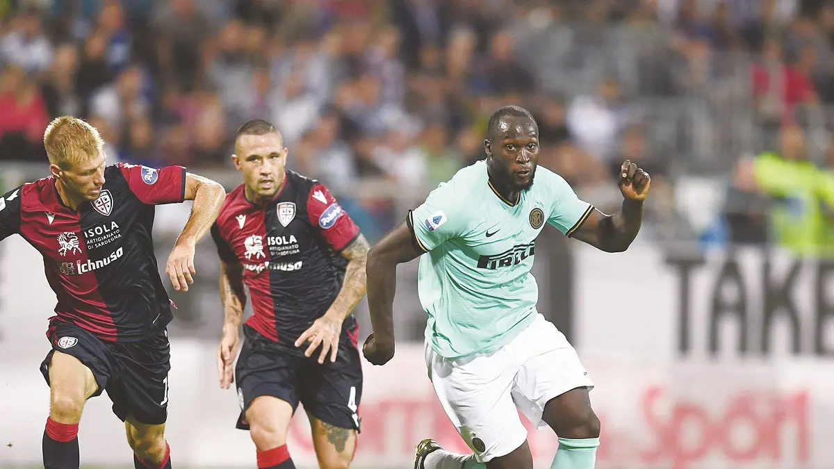 ماذا قال لوكاكو للجماهير بعد الهتافات العنصرية؟