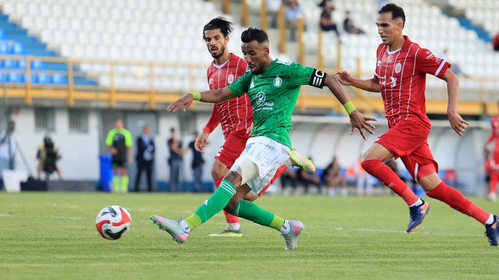 عقوبات صادمة لـ3 لاعبين من الاتحاد والأهلي بعد أحداث ديربي طرابلس