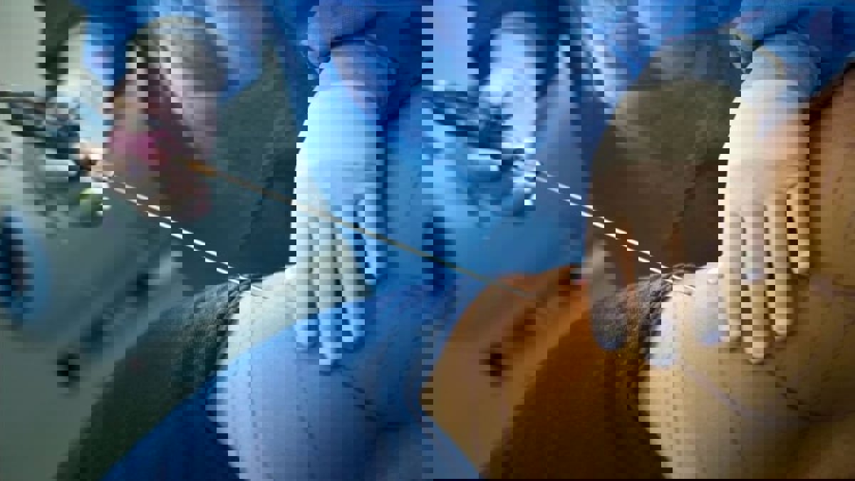 مداهمة مركز تجميل بالأردن تسبب بدخول سيدة للعناية المركزة