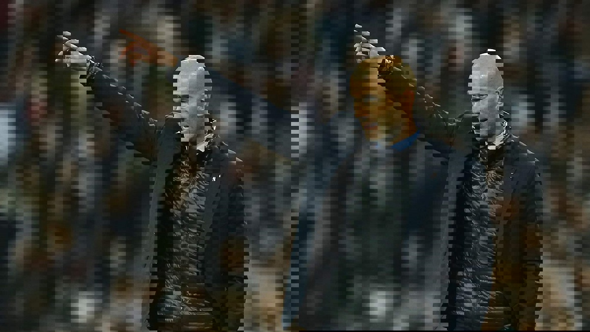 زين الدين زيدان على رادار باريس سان جيرمان