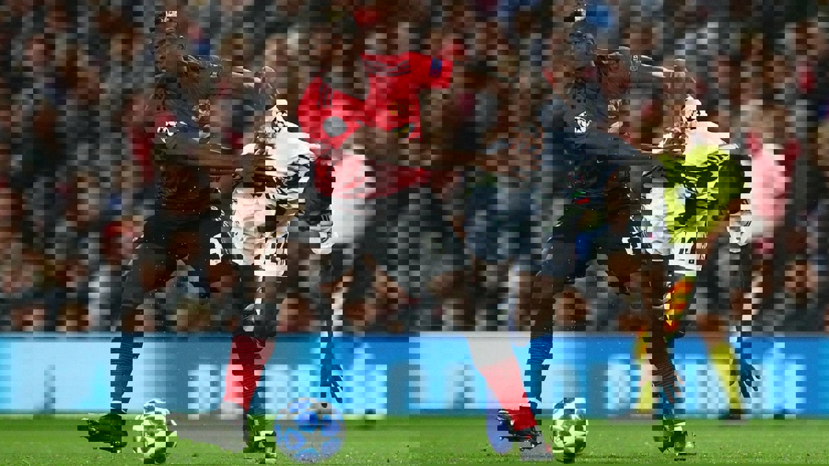 تقرير: بول بوغبا مصمم على الانتقال إلى ريال مدريد رغم تعنت مانشستر يونايتد