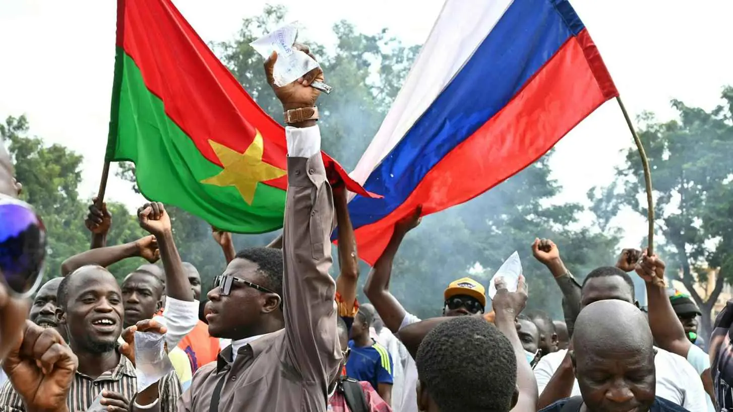 خبراء: "الساحل الأفريقي" يراهن على روسيا لتعزيز برامجه التكنولوجية