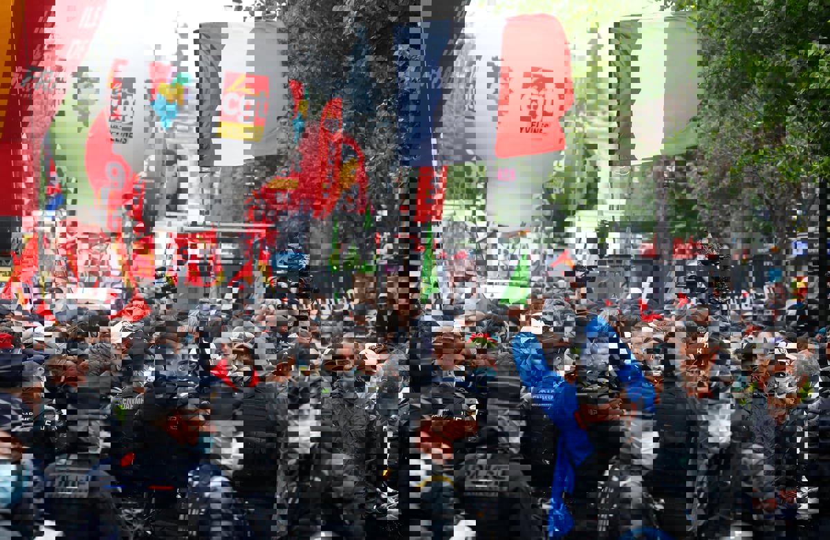 3 ملفات تقلق السلطات الفرنسية في يوم العمال