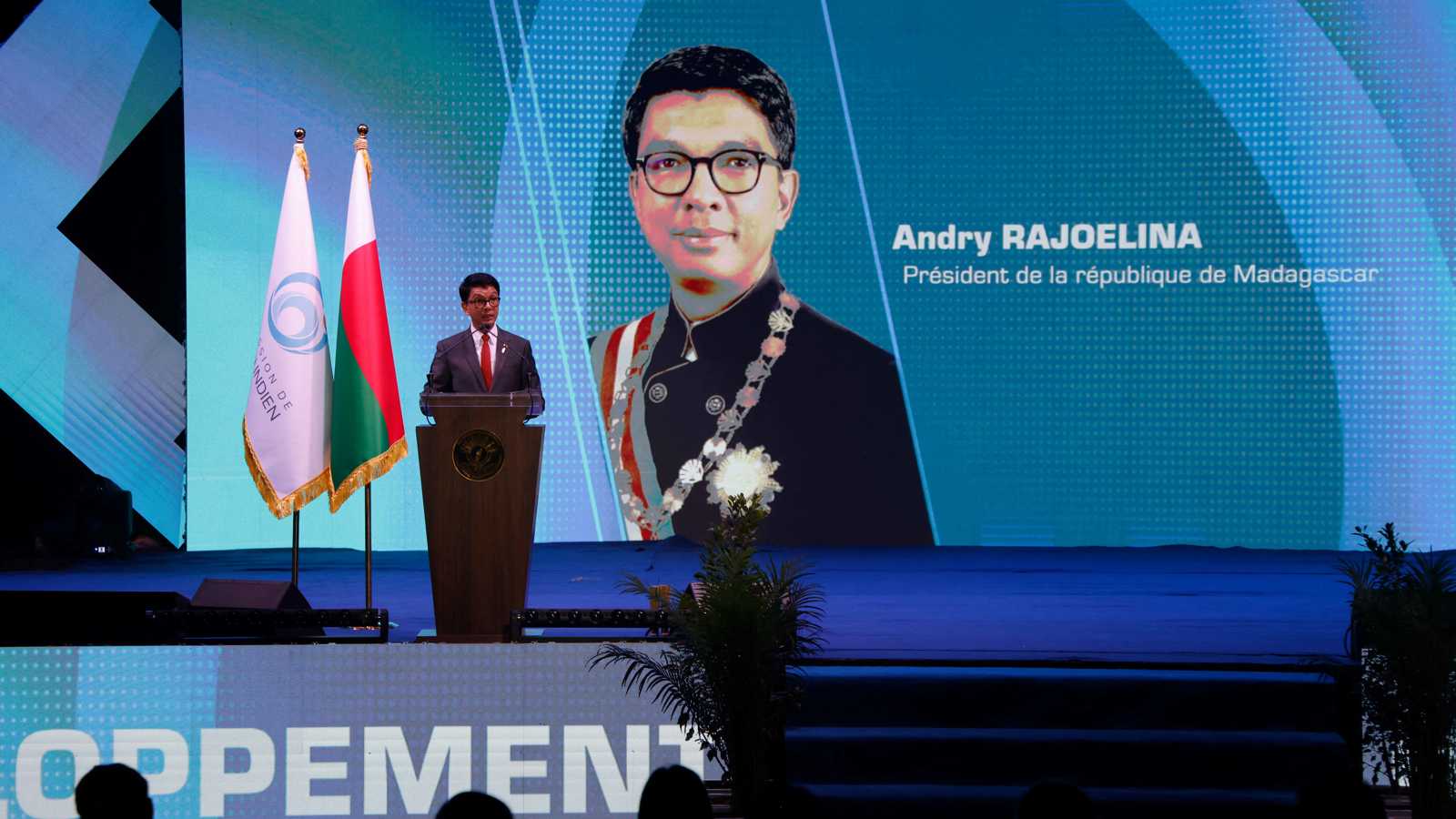 برلمان مدغشقر يصوت على عزل رئيس البلاد من منصبه