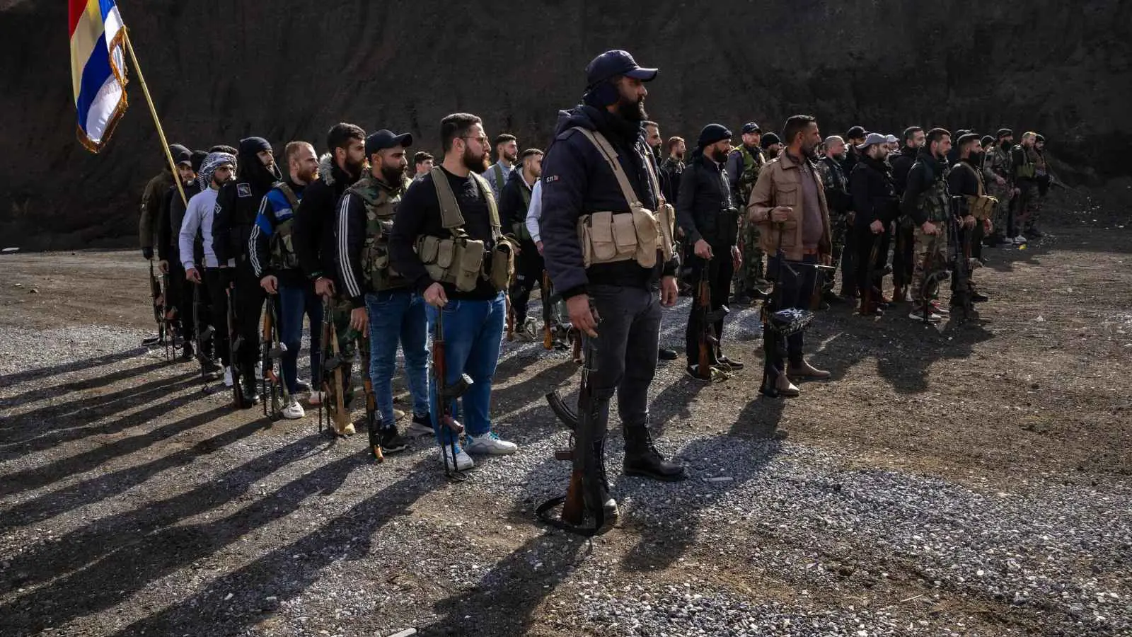 بعد مقتل قيادي أمني.. الفصائل الدرزية في جبل الشيخ تعلن الاستنفار