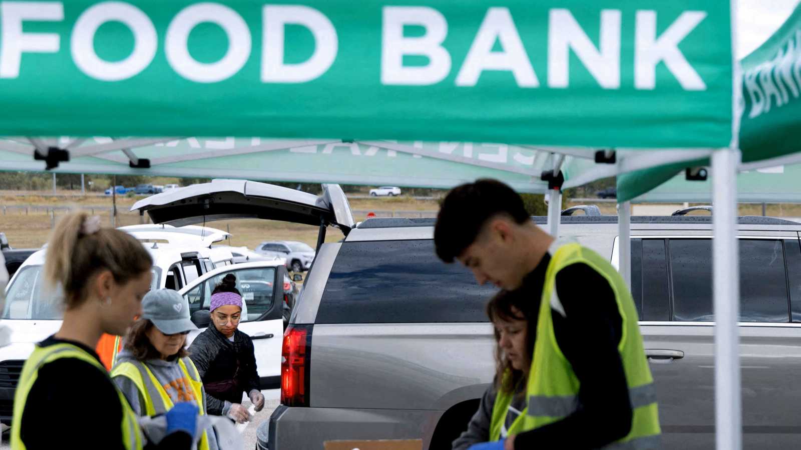 الإغلاق الحكومي يدفع إدارة ترامب لتخفيض المساعدات الغذائية لـ42 مليون أمريكي