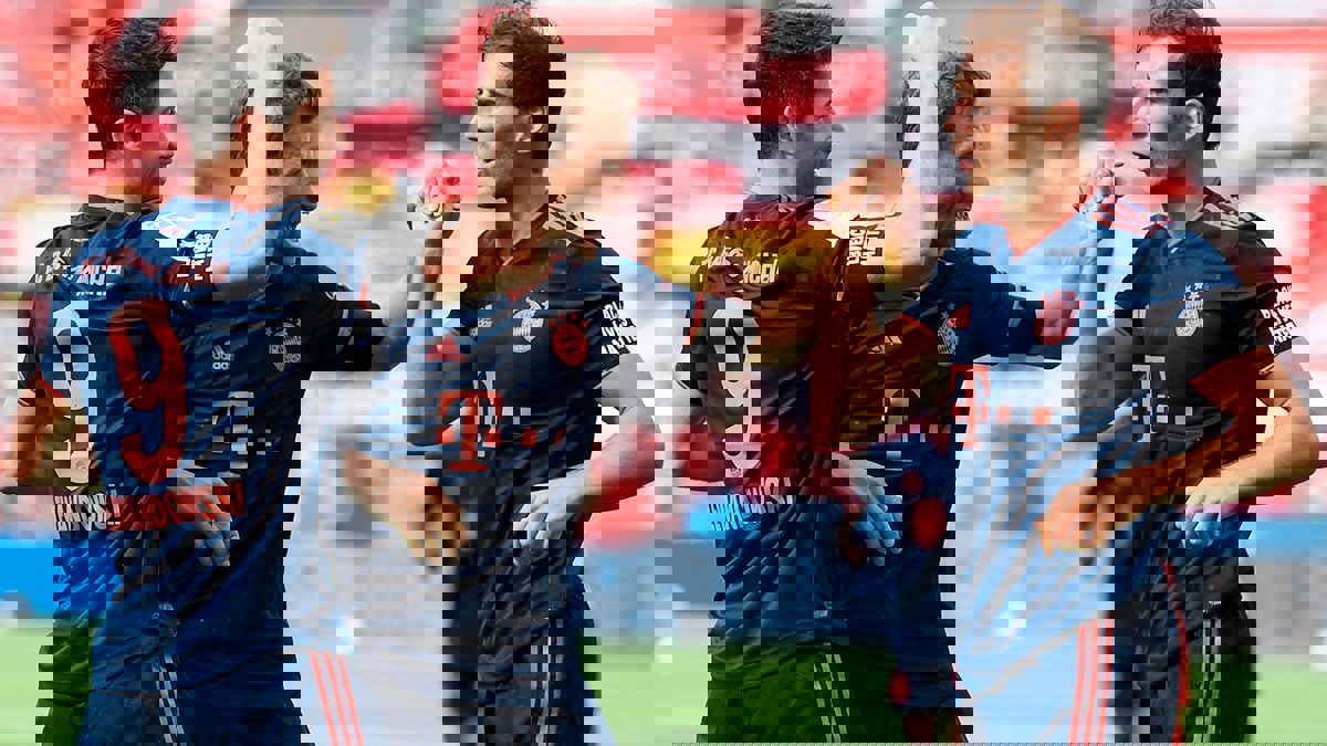 بايرن ميونخ يسقط باير ليفركوزن ويقترب بقوة من حصد لقب الدوري الألماني (فيديو)