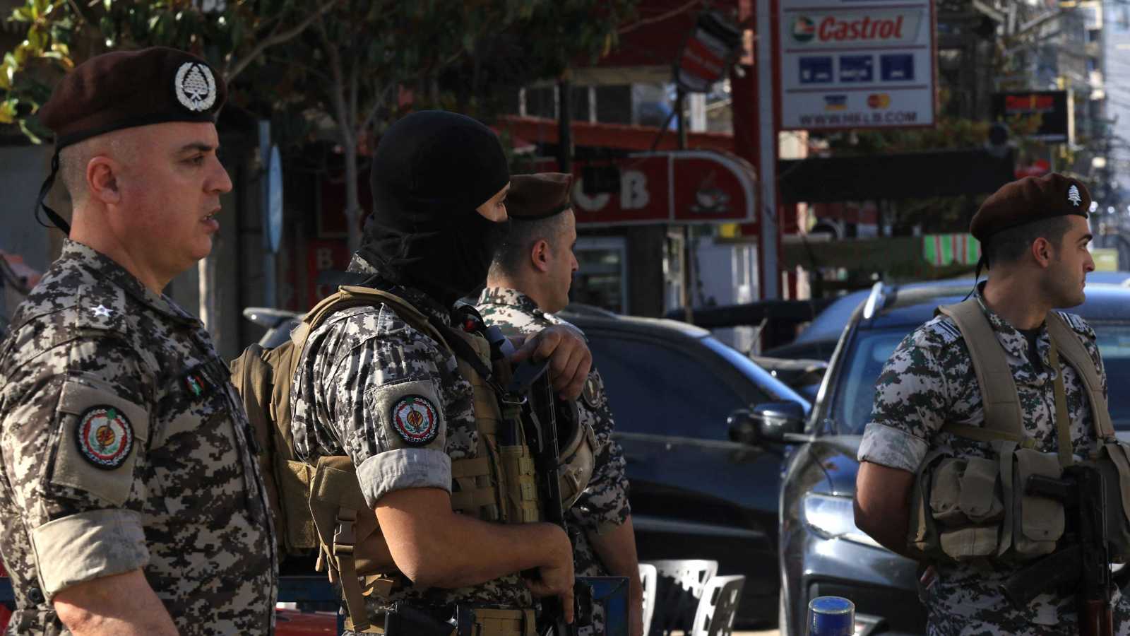 خبراء: مداهمات بعلبك كسرت "الخطوط الحمراء" في لبنان