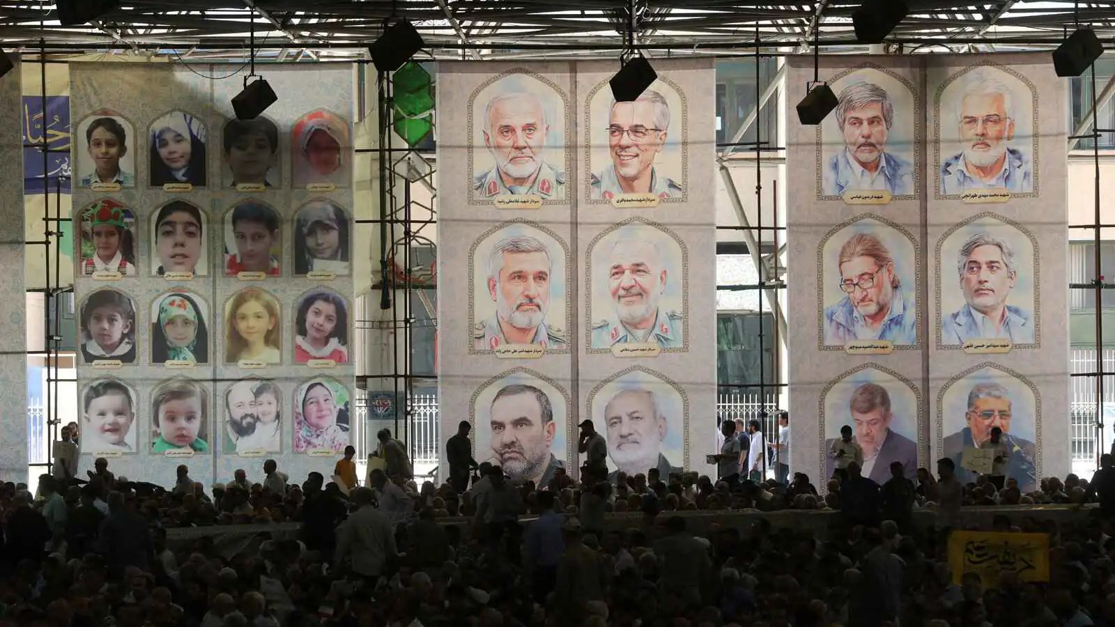 "اختراق الحرّاس".. كيف فتحت إيران أبوابها لإسرائيل من الداخل؟