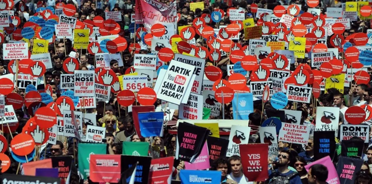 تركيا تكثف الإجراءات لتقييد حرية الدخول إلى الإنترنت
