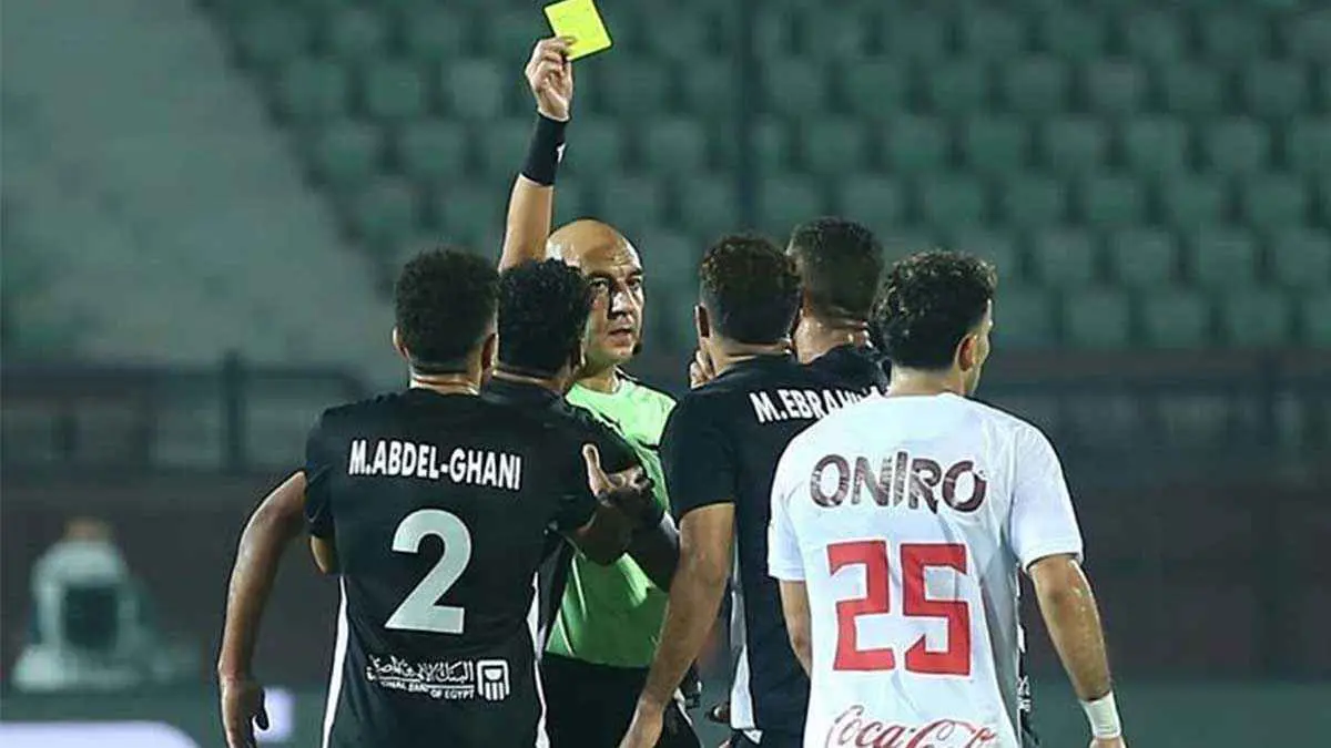 هل حرمت الأهلي من شيء؟.. تعليق ناري من الحكم محمد عادل حول "احتواء" الزمالك