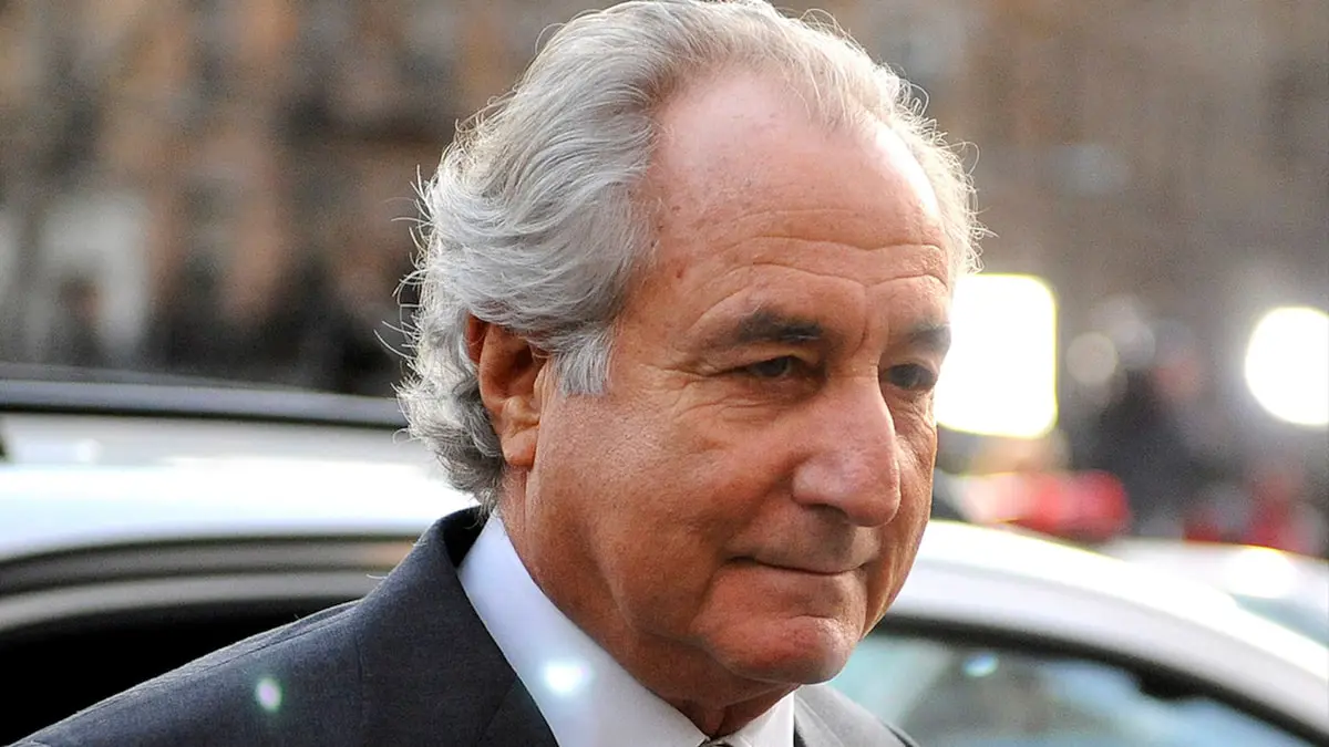 وفاة صاحب أكبر عملية احتيال مالي في التاريخ‎