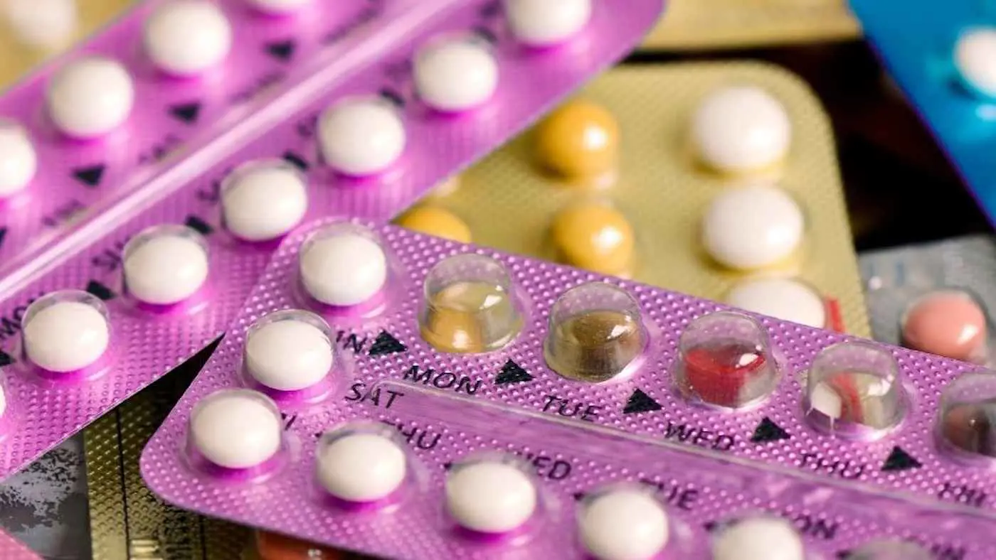 كادت تودي بحياته.. طفل عراقي يتناول حبوب "منع الحمل" بالخطأ‎