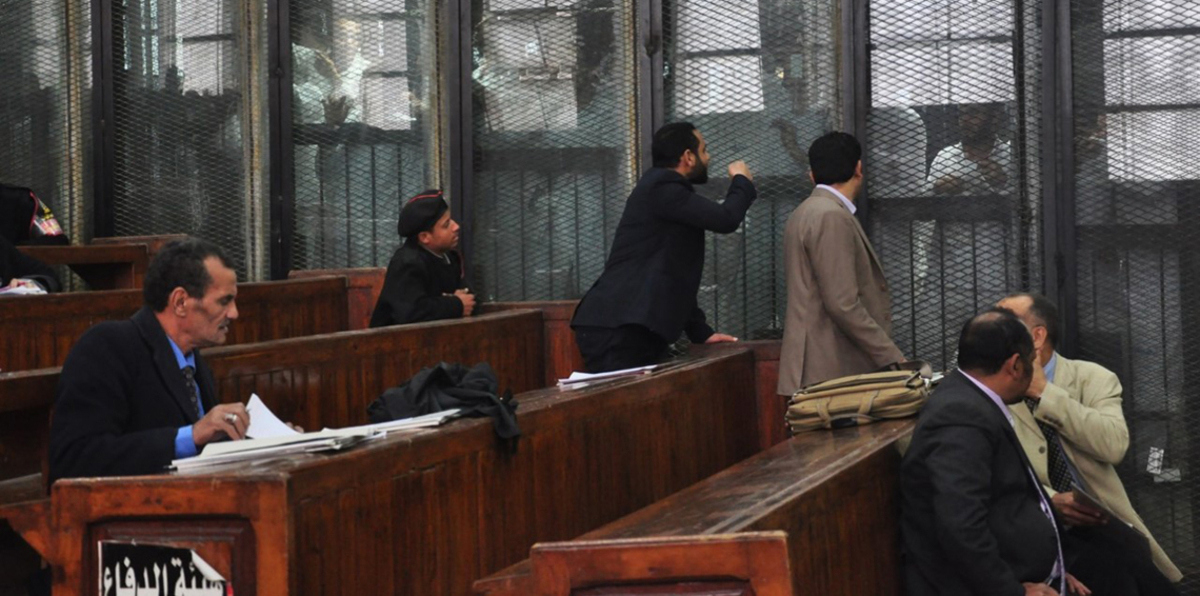 حكم بإعدام 8 مصريين في قضية "اقتحام شرطة حلوان"