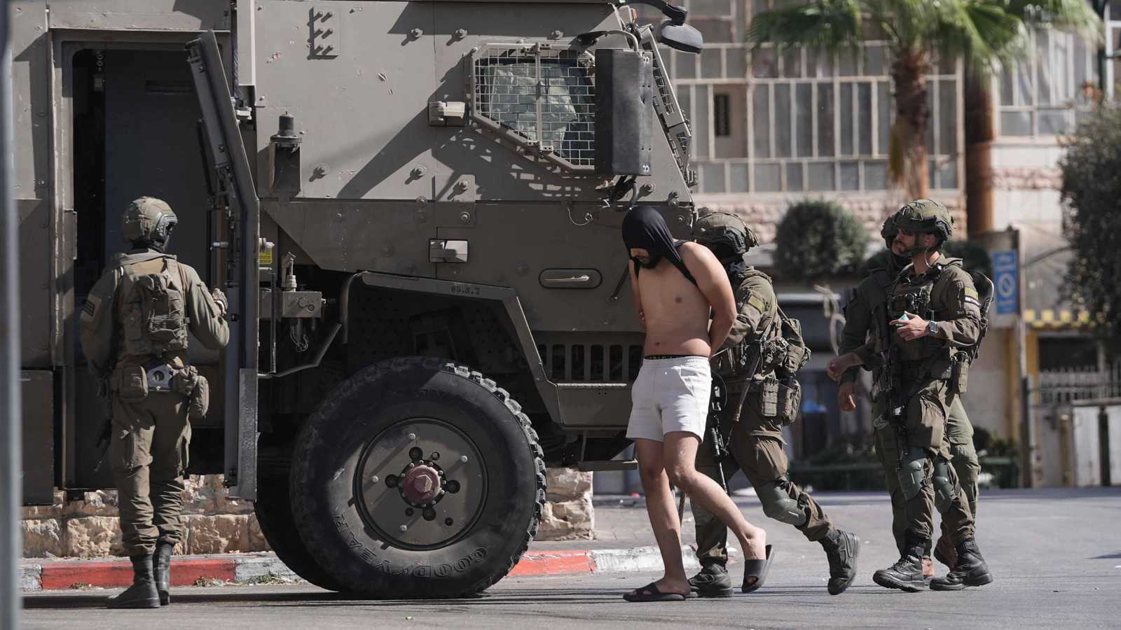 إجراءات غير مسبوقة.. "7 أكتوبر" يعمّق معاناة الضفة الغربية